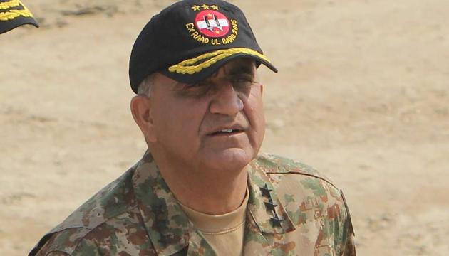 In this photograph taken on November 16, 2016, Pakistani Army General Qamar Javed Bajwa arrives to attend a military exercise on the Indian border in Khairpure Tamay Wali in Bahawalpur district. (AFP) In this photograph taken on November 16, 2016, Pakistani Army General Qamar Javed Bajwa arrives to attend a military exercise on the Indian border in Khairpure Tamay Wali in Bahawalpur district. (AFP)