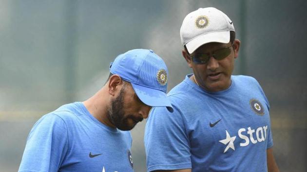 MS Dhoni ‘s rise as Indian cricket team captain was lauded by coach Anil Kumble.(HT Photo)