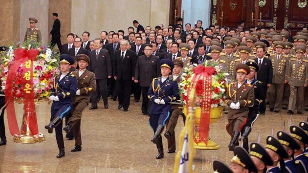 This picture taken and released by North Korea's official Korean Central News Agency (KCNA) on February 16, 2017 shows North Korean leader Kim Jong-Un (C) visiting the Kumsusan Palace of Sun in Pyongyang on the 75th birth anniversary of late leader Kim Jong-Il to pay tribute to him. (AFP Photo/KCNA VIA KNS) This picture taken and released by North Korea's official Korean Central News Agency (KCNA) on February 16, 2017 shows North Korean leader Kim Jong-Un (C) visiting the Kumsusan Palace of Sun in Pyongyang on the 75th birth anniversary of late leader Kim Jong-Il to pay tribute to him. (AFP Photo/KCNA VIA KNS)