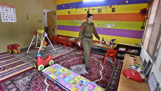 A separate area has been earmarked for children at the police station in Sector 51 in Gurgaon.(Sanjeev Verma/HT PHOTO)