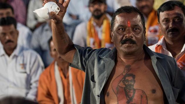 Uddhav slammed the demand for a ban on Saamna, the Shiv Sena’s mouthpiece , saying it is akin to behaviour in a state of emergency, adding the Sena should pose Lokmanya Tilak’s famous question to the government, “Sarkar cha dock thikanyavar ahe ka?” (Is the government thinking right?). (Satish Bate/HT PHOTO) 