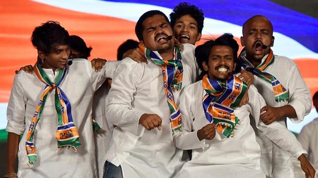 MNS party workers perform a skit during the rally at Dadar. (Anshuman Poyrekar/HT PHOTO) 