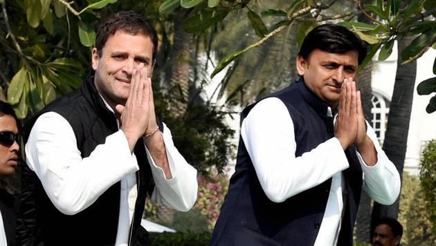 Uttar Pradesh chief minister Akhilesh Yadav with Congress vice-president Rahul Gandhi during a joint press conference in Lucknow. (PTI File Photo) Uttar Pradesh chief minister Akhilesh Yadav with Congress vice-president Rahul Gandhi during a joint press conference in Lucknow. (PTI File Photo)