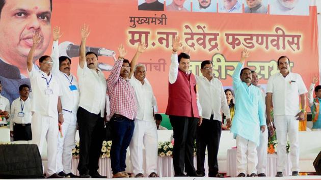 Maharshtra CM Devendra Fadnavis campaigns for the zila parishad elections in Navi Mumbai.(PTI)