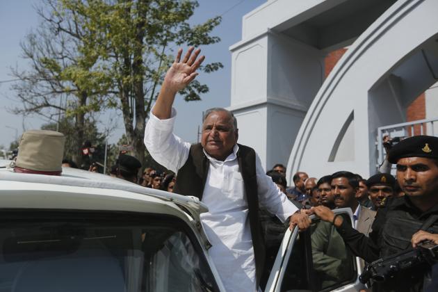 Samajwadi Party leader Mulayam Singh Yadav waves to supporters after casting his vote at a polling station in Saifai, in Etawah, Uttar Pradesh on Feb 19. (AP Photo) Samajwadi Party leader Mulayam Singh Yadav waves to supporters after casting his vote at a polling station in Saifai, in Etawah, Uttar Pradesh on Feb 19. (AP Photo)