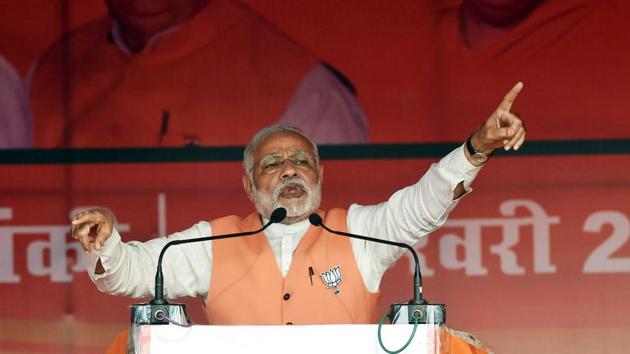 Prime Minister Narendra Modi addresses the crowed during a public rally at Barabanki constituency of Uttar Pradesh.(HT File Photo)