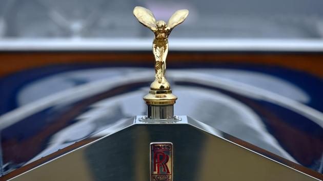 Classic Rolls Royce. Army chief Bipin Rawat flagged off the vintage car rally on Sunday. (Ravi Choudhary/HT PHOTO)