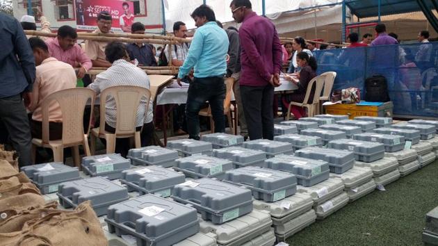 FALL IN LINE: EVMs lined up at a school in Dadar. (ANSHUMAN POYREKAR/HT)