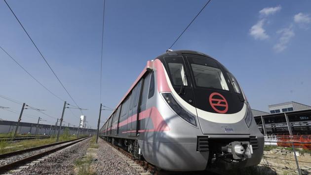 Metro services were disrupted for about ten minutes.(Sanjeev Verma/HT File Photo)