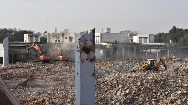 The space below the podium will be used for food and beverage outlets, service and storing facilities of furniture for Convention Centre. Other features include amphitheatre and other facilities to showcase India’s culture and heritage. The Crafts Museum and Science Museum will continue to function as it is. (Arvind Yadav/HT PHOTO)