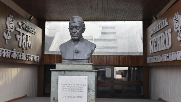 However, India’s first pillar-less structure Hall of Nations, iconic Nehru Memorial Pavilion and Hall of Industries also face demolition. The fate of these buildings that hosted India’s first modern trade fair in 1972 is likely to be announced by Delhi High Court on February 23. (Arvind Yadav/HT PHOTO)