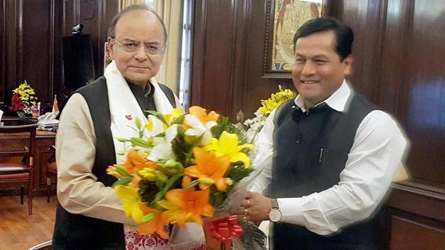 Assam chief minister Sarbananda Sonowal (right) meets Union Finance Minister Arun Jaitley in New Delhi on Monday. Sonowal thanked PM Narendra Modi, finance minister Arun Jaitley and petroleum minister Dharmendra Pradhan for the “proactive and bold steps” which led to the out of the court settlement. (PTI) Assam chief minister Sarbananda Sonowal (right) meets Union Finance Minister Arun Jaitley in New Delhi on Monday. Sonowal thanked PM Narendra Modi, finance minister Arun Jaitley and petroleum minister Dharmendra Pradhan for the “proactive and bold steps” which led to the out of the court settlement. (PTI)