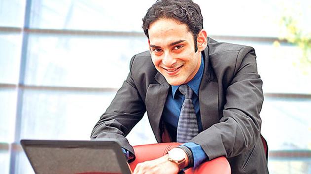 ndia’s big IT services companies have ganged up to keep salary of freshers low taking advantage of oversupply of software engineers at the entry level, says industry veteran TV Mohandas Pai.(Istock) ndia’s big IT services companies have ganged up to keep salary of freshers low taking advantage of oversupply of software engineers at the entry level, says industry veteran TV Mohandas Pai.(Istock)