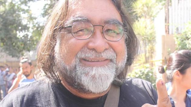 AD-DED RESPONSIBILITY:  Adman Prahlad Kakar  seems happy with the shutterbugs. (Pramod Thakur/HT PHOTO) 