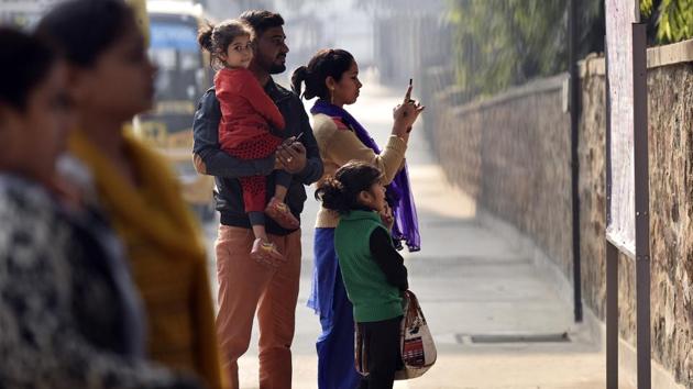 Around 1,50,000 aspirants vie for 1,25,000 seats every year, but the process gets caught in last-minute litigations as either parents or schools go to court almost every year. (Ravi Choudhary/HT File PHOTO) Around 1,50,000 aspirants vie for 1,25,000 seats every year, but the process gets caught in last-minute litigations as either parents or schools go to court almost every year. (Ravi Choudhary/HT File PHOTO)