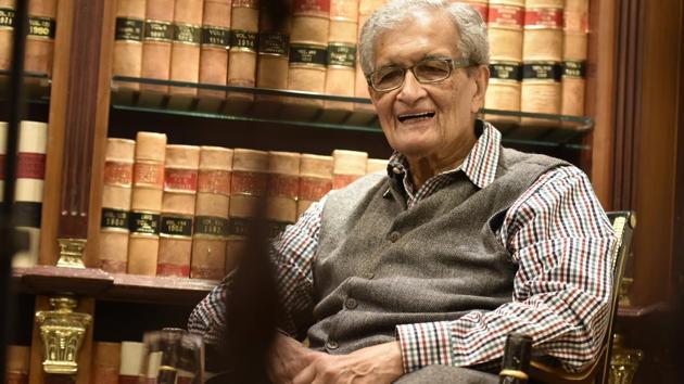 Nobel laureate Amartya Sen launched his latest book “Collective Choice and Social Welfare” on February 21, 2017.(Raj K Raj/HT Photo)