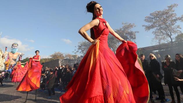 Artists parade in the streets of Nice for the 133rd edition of the Nice Carnival. (VALERY HACHE / AFP)