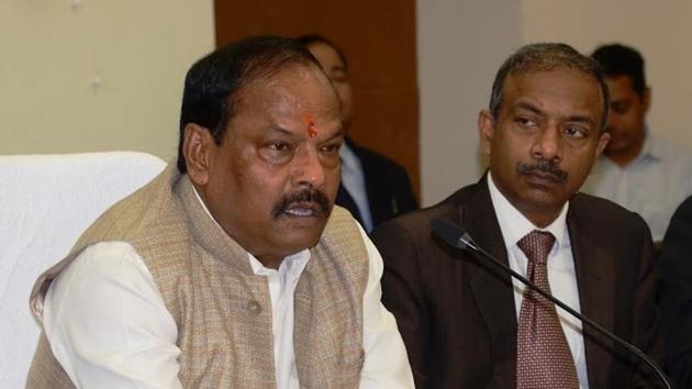 CM Raghubar Das reviews budget expenditure at Project Building Ranchi(HT Photo)