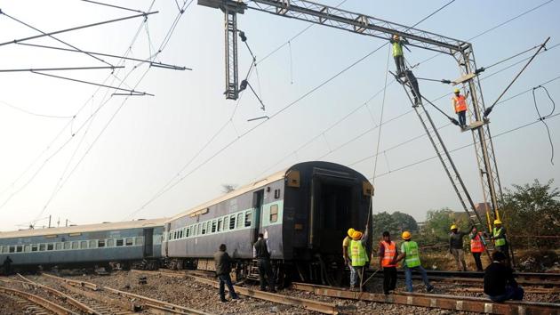 The three students died when they fell after one of their bags got entangled in a signalling post.(AFP File/ Representational Photo)