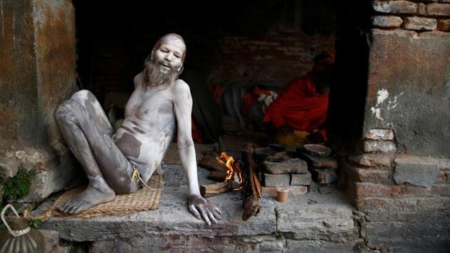 Sadhus are not just holy, but they are also known to showcase spectacular display of art, culture and traditions, especially in their attires and body decorations. (Navesh Chitrakar / REUTERS) Sadhus are not just holy, but they are also known to showcase spectacular display of art, culture and traditions, especially in their attires and body decorations. (Navesh Chitrakar / REUTERS)
