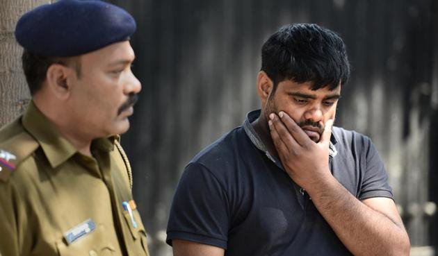 Prime accused Amit Kumar was taken into police custody for interrogation. (SANJEEV VERMA/HT PHOTO) Prime accused Amit Kumar was taken into police custody for interrogation. (SANJEEV VERMA/HT PHOTO)