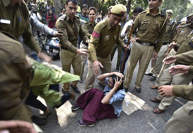 New Delhi, India - Feb. 22, 2017: Clash broke out between activists of ABVP, AISA and other students from the Delhi University in New Delhi, India, on Wednesday, February 22, 2017. (Photo by Raj K Raj/ Hindustan Times)(Raj K Raj/HT PHOTO)