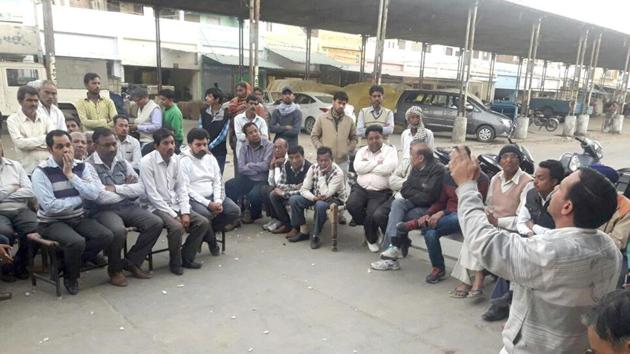 Residents of Maur in a meeting to mobilise people for February 26 protest seeking action in Maur twin bomb blasts case. (HT Photo) Residents of Maur in a meeting to mobilise people for February 26 protest seeking action in Maur twin bomb blasts case. (HT Photo)