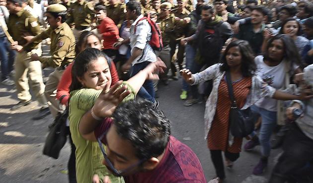 Clash broke out between activists of ABVP, AISA and other students from the Delhi University in New Delhi, India, on Wednesday, February 22, 2017. (Photo by Raj K Raj/ Hindustan Times) (Raj K Raj/HT Photo) Clash broke out between activists of ABVP, AISA and other students from the Delhi University in New Delhi, India, on Wednesday, February 22, 2017. (Photo by Raj K Raj/ Hindustan Times) (Raj K Raj/HT Photo)