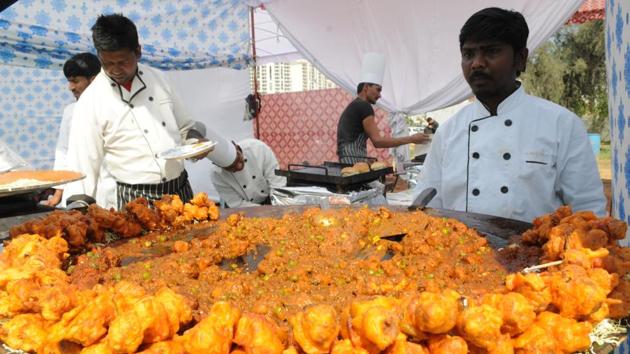 A chaat counter at the food festival at DLF Gardencity sports complex, Sector 91. (Parveen Kumar/HT Photo) A chaat counter at the food festival at DLF Gardencity sports complex, Sector 91. (Parveen Kumar/HT Photo)