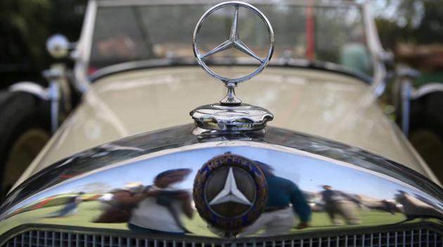 Vintage cars or Classic cars which are timeless and priceless take part in rally . (Himanshu Vyas\ HT Photo)