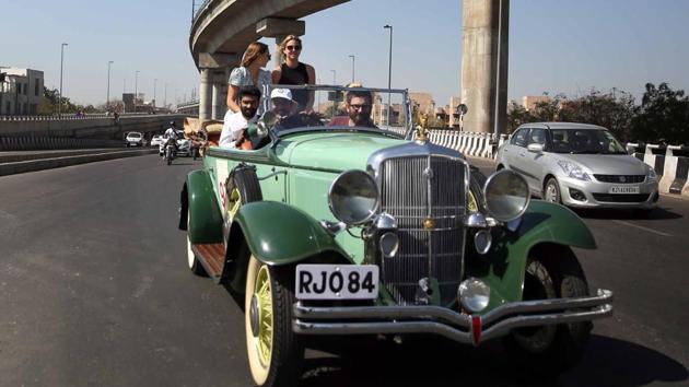 The event brings together a group of leading vintage car collecters and owners from different parts of the country.