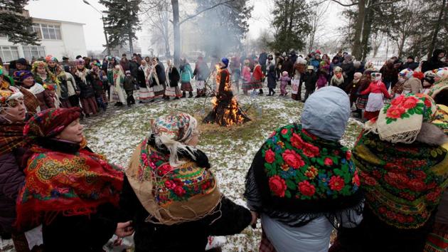 It is week long carnival where you would find traditional troikas through the snow-filled streets, parades of Russian fairytale characters, open-air theatre, dancing, fireworks and folk songs. (Vasily Fedosenko / REUTERS)