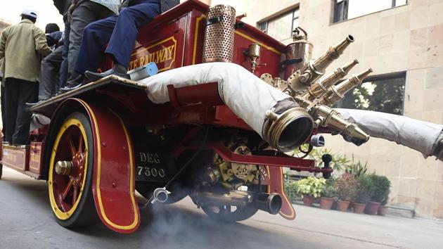 The John Morris fire engine from 1914 is the only running model in the world, the other one only in UK, which is non-functional. (Sonu Mehta/HT PHOTO) The John Morris fire engine from 1914 is the only running model in the world, the other one only in UK, which is non-functional. (Sonu Mehta/HT PHOTO)