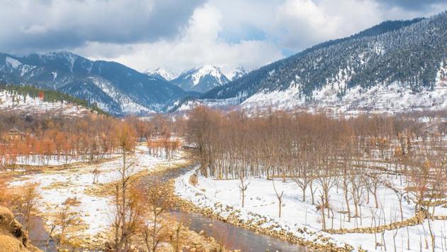 Picture taken en route Warwan valley closer to Gouran village in winters. Winter colour of trees are very different from that of summers. Instead of green, it is all orange or reddish because of the climatic conditions. (Nilakkhya Dutta) Picture taken en route Warwan valley closer to Gouran village in winters. Winter colour of trees are very different from that of summers. Instead of green, it is all orange or reddish because of the climatic conditions. (Nilakkhya Dutta)