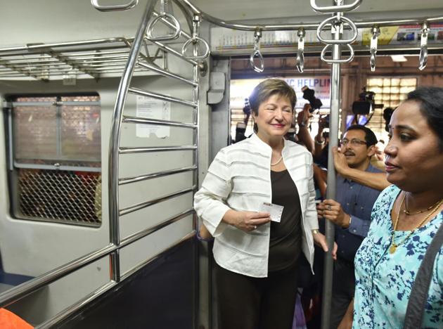Kristalina Georgieva travelled in a second class compartment of an Andheri-bound local train form Churchgate to Dadar and interacted with the women commuters. (Anshuman Poyrekar/HT) Kristalina Georgieva travelled in a second class compartment of an Andheri-bound local train form Churchgate to Dadar and interacted with the women commuters. (Anshuman Poyrekar/HT)
