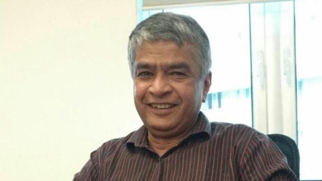 An officer from the 1982 batch, Sumeet Mallick was working as additional chief secretary and chief protocol officer.(HT file)