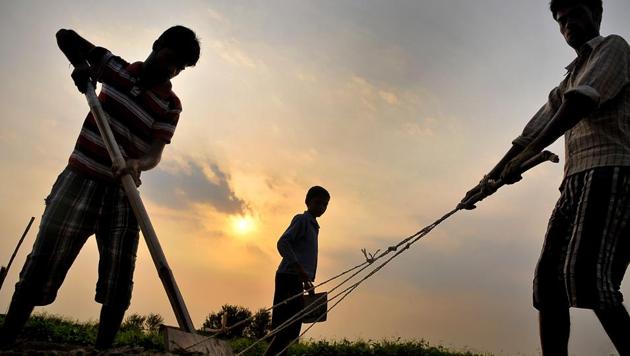 The Met department has predicted temperatures to go higher than normal this summer.(Sunil Ghosh/HT File Photo)