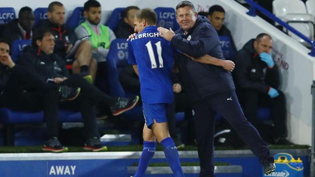 Craig Sakespeare during the Leicester City FC vs Livepool FC match in Premier League. (REUTERS) Craig Sakespeare during the Leicester City FC vs Livepool FC match in Premier League. (REUTERS)