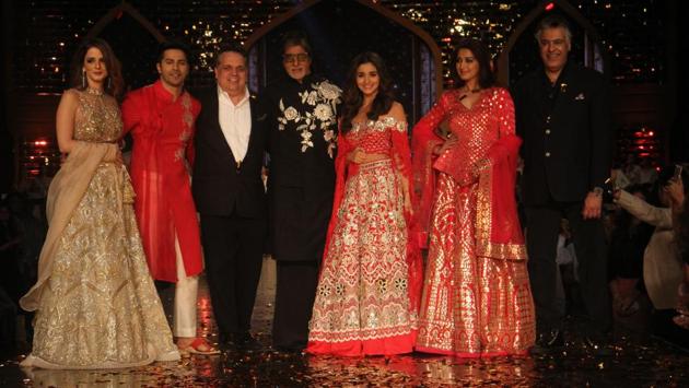 Several biggies from Bollywood including Suzanne Khan, Varun Dhawan, Amitabh Bachchan, Alia Bhatt and Sonali Bendre participated in the star-studded event. (Pramod Thakur/HT Photo) Several biggies from Bollywood including Suzanne Khan, Varun Dhawan, Amitabh Bachchan, Alia Bhatt and Sonali Bendre participated in the star-studded event. (Pramod Thakur/HT Photo)