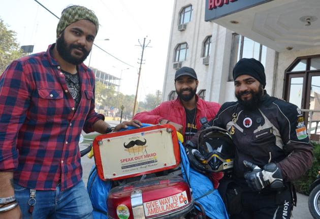 Mohd Khwaja Aminuddin Shareef (right) in Agra on Tuesday. He left a well paying job to begin a motorcycle journey across India to highlight domestic violence faced by men.(HT photo)