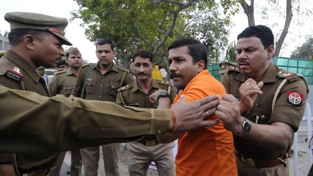 The man was arrested from outside the DM’s camp office in Sector 27 where he was protesting against the MP.(Sunil Ghosh/HT Photo) The man was arrested from outside the DM’s camp office in Sector 27 where he was protesting against the MP.(Sunil Ghosh/HT Photo)