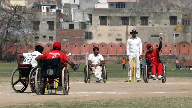 Practising for these matches is a problem since cricket officials think that wheelchairs will ruin the pitches, says one of the players.