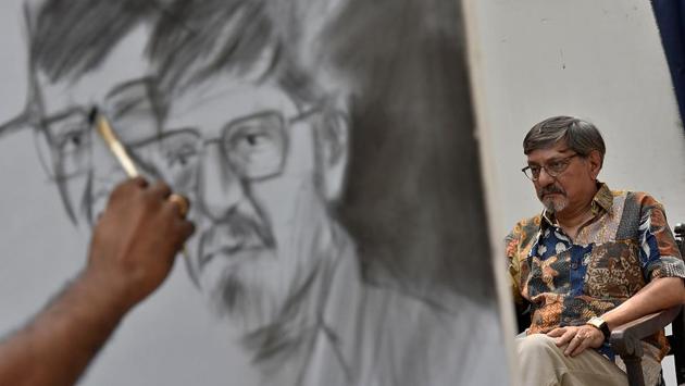 THE REAL PICTURE: A portrait being made. (Arijit Sen/HT Photo) 