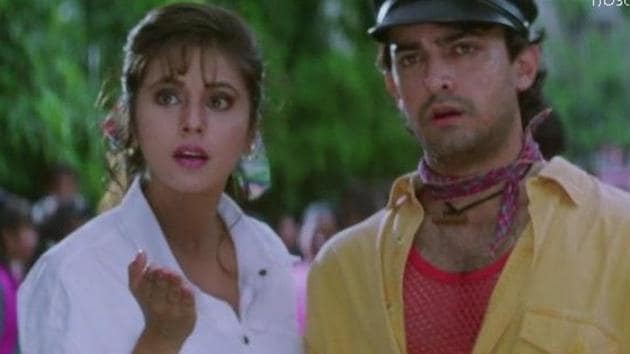 Aamir Khan and Urmila Matondkar play lead roles in Rangeela. Aamir Khan and Urmila Matondkar play lead roles in Rangeela.