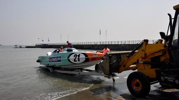 MOVE IT: The boats being taken from the pit. (Kunal Patil/HT Photo) 