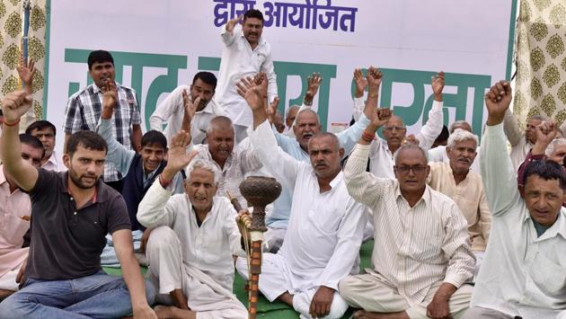 The agitating protesters have threatened to block essential services to the capital if their demands for reservation are not met. (Sanjeev Verma/HT PHOTO) The agitating protesters have threatened to block essential services to the capital if their demands for reservation are not met. (Sanjeev Verma/HT PHOTO)