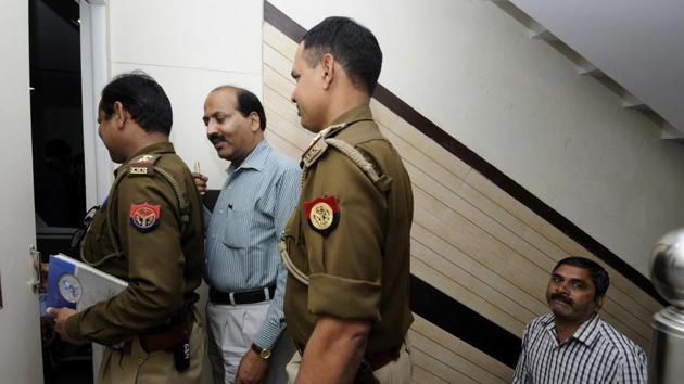 The police and narcotics officials have held the patient’s relative and the local guide. (Sunil Ghosh/HT Photo) The police and narcotics officials have held the patient’s relative and the local guide. (Sunil Ghosh/HT Photo)