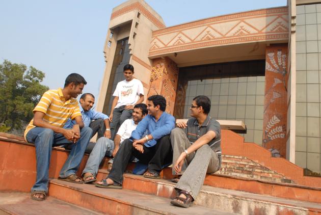IIM Calcutta Innovation Park’s Smart Fifty - 50 Solutions to Transform India has been planned with the government’s Department of Science and Technology (DST). It’s aim is to identify, recognise and reward aspiring and early-stage entrepreneurs from various sectors who come up with innovative solutions to transform India from a socio-economic perspective.(Hindustan Times/For representation only) IIM Calcutta Innovation Park’s Smart Fifty - 50 Solutions to Transform India has been planned with the government’s Department of Science and Technology (DST). It’s aim is to identify, recognise and reward aspiring and early-stage entrepreneurs from various sectors who come up with innovative solutions to transform India from a socio-economic perspective.(Hindustan Times/For representation only)