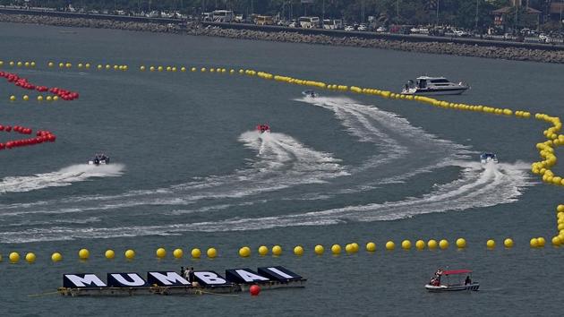 Magnificent powerboats cut through the water near Marine Drive on Friday during a practice run. The NEXA P1 Powerboat Indian Grand Prix of the seas is being held in Mumbai between March 3 and March 5. (Vijayanand Gupta/HT Photo) 