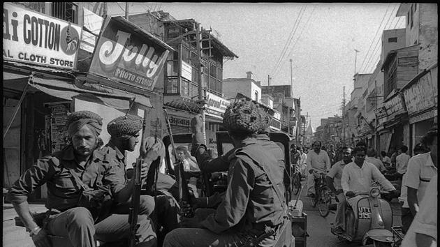 The army in Meerut on 26 May 1987.(Virendra Prabhakar)
